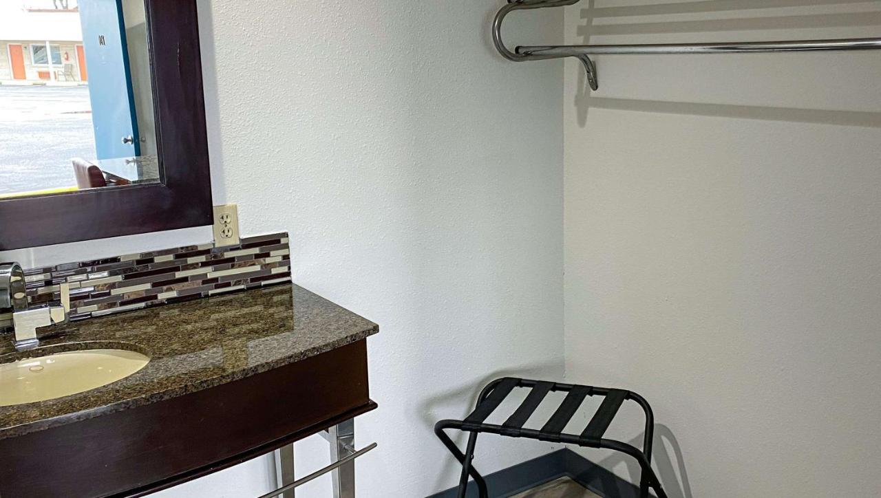 Springs Motel Ky Russell Springs Dış mekan fotoğraf